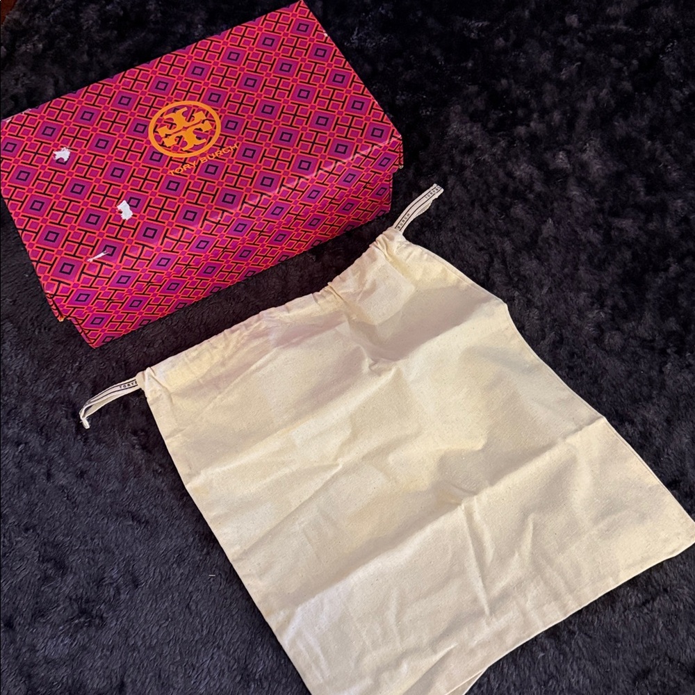 Tory Burch New In Box Rainwater Gray Patent Leather Miller Sandal … size 8 - Picture 10 of 12